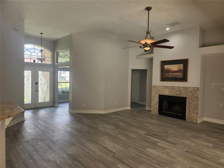 Photo 5 of 41 - 10095 Brandon Cir, Orlando, FL 32836