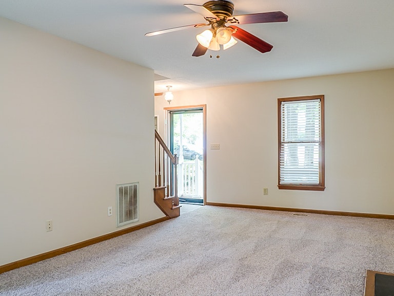 Photo 12 of 22 - 612 Sanderson Dr, Durham, NC 27704