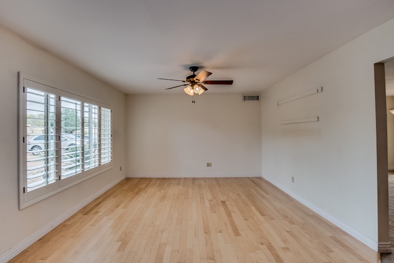 Photo 14 of 33 - 6309 E Acoma Dr, Scottsdale, AZ 85254