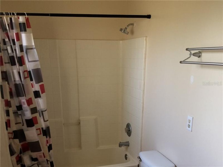 Photo 20 of 25 - 3102 Holland Dr, Orlando, FL 32825