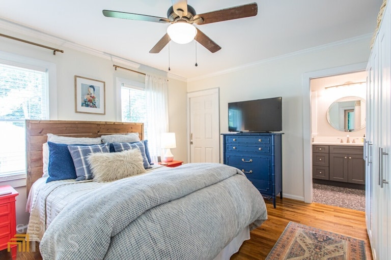 Photo 6 of 58 - 1162 Oakfield Dr SE, Atlanta, GA 30316