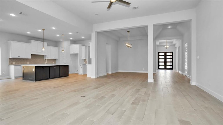Photo 15 of 30 - 9526 Sanger Way, Rosharon, TX 77583