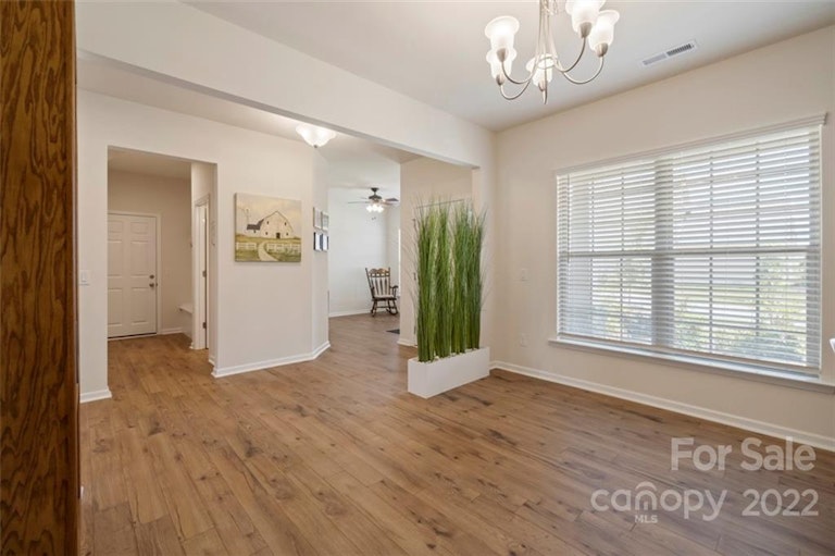 Photo 8 of 48 - 15003 Luna Dr, Charlotte, NC 28278