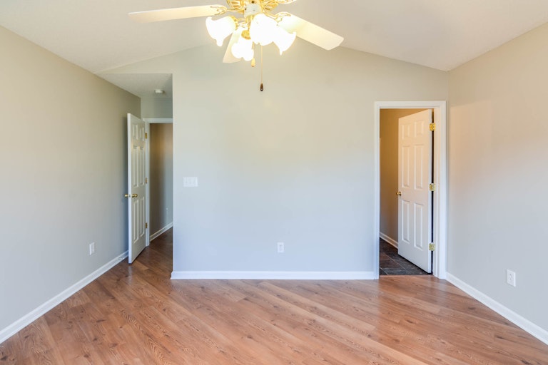 Photo 11 of 26 - 3228 Marcony Way, Raleigh, NC 27610
