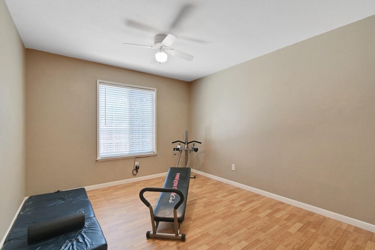 Photo 37 of 70 - 459 Wilder Ave, Yuba City, CA 95993