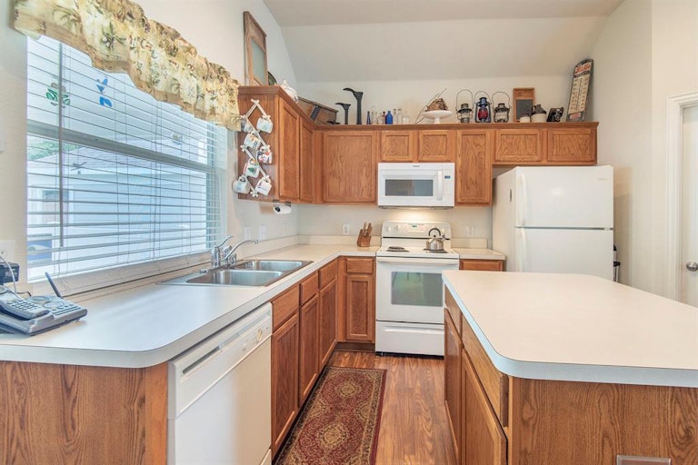 Photo 8 of 24 - 505 Hilltop Dr, Anna, TX 75409