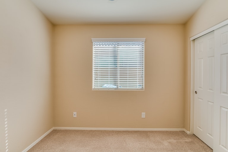 Photo 17 of 29 - 10027 W Flavia Hvn, Tolleson, AZ 85353
