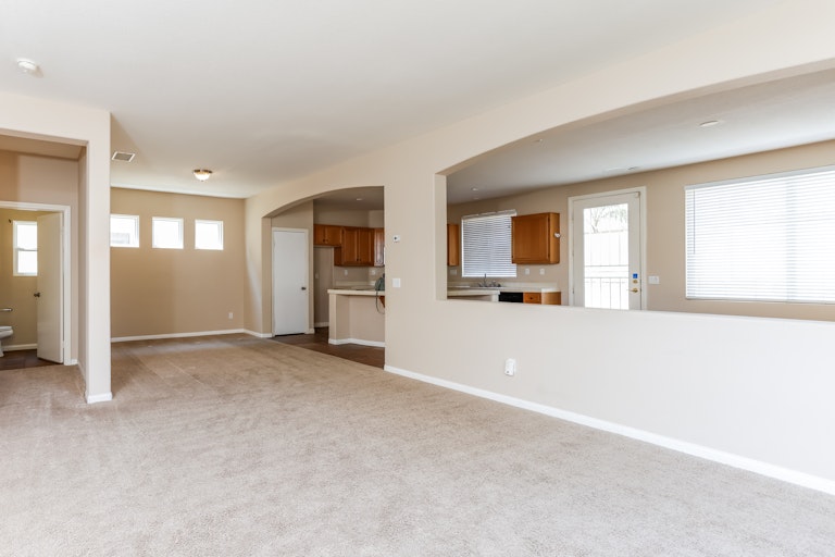 Photo 11 of 27 - 1636 Hadar Way, Beaumont, CA 92223