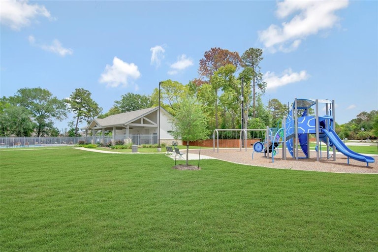 Photo 5 of 22 - 2134 Royal Ann Way, Tomball, TX 77375
