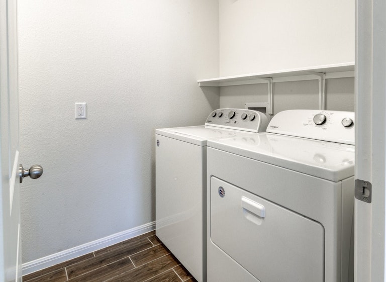 Photo 10 of 20 - 10320 Bankhead Dr, Austin, TX 78747