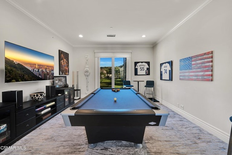 Photo 40 of 80 - 208 W Stafford Rd, Thousand Oaks, CA 91361