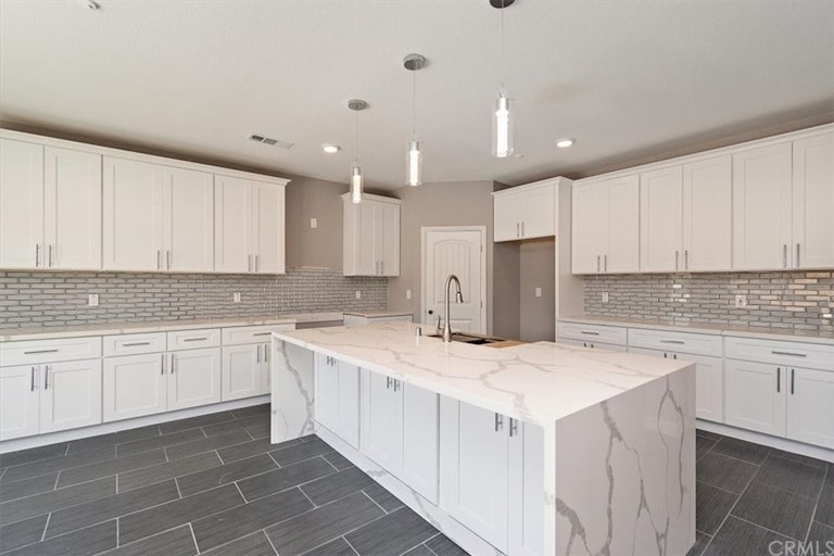 Photo 22 of 42 - 4974 Beatty Dr, Riverside, CA 92504