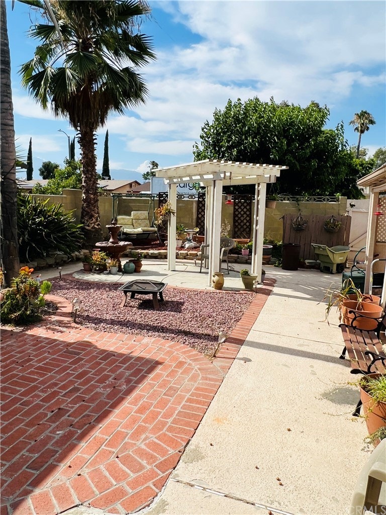 Photo 21 of 23 - 17683 Hibiscus Ct, Fontana, CA 92335