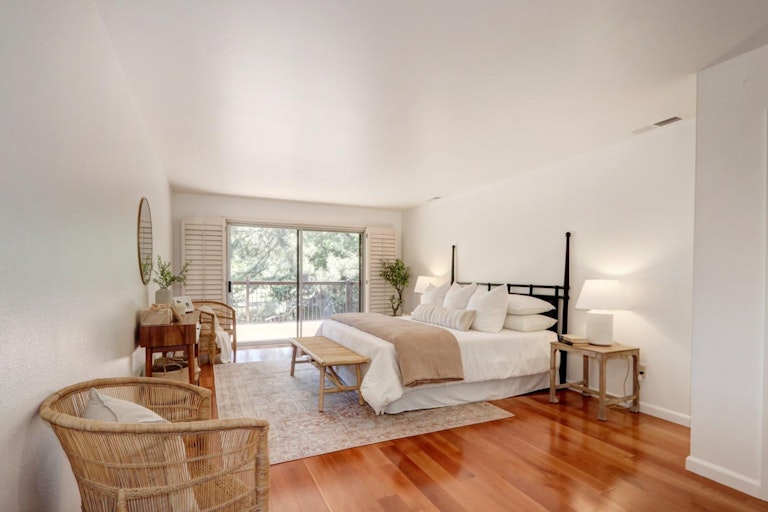 Photo 42 of 70 - 4040 Crondall Dr, Sacramento, CA 95864