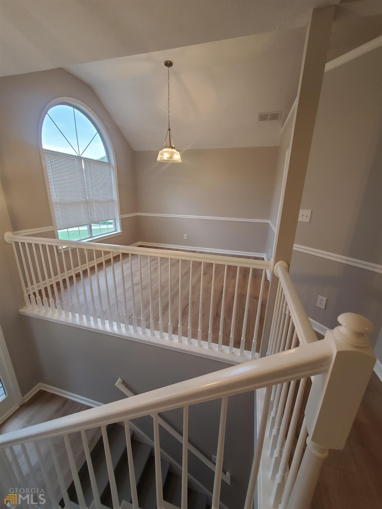 Photo 5 of 22 - 29 Pecan Lake Ct, Sharpsburg, GA 30277