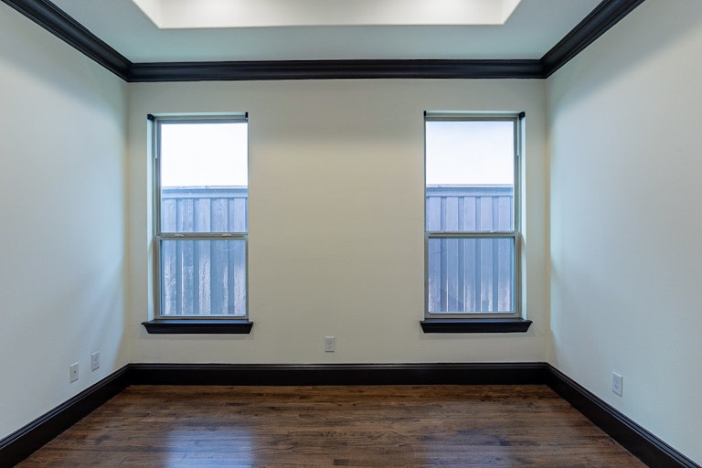 Photo 14 of 28 - 723 Brookstone Dr, Irving, TX 75039