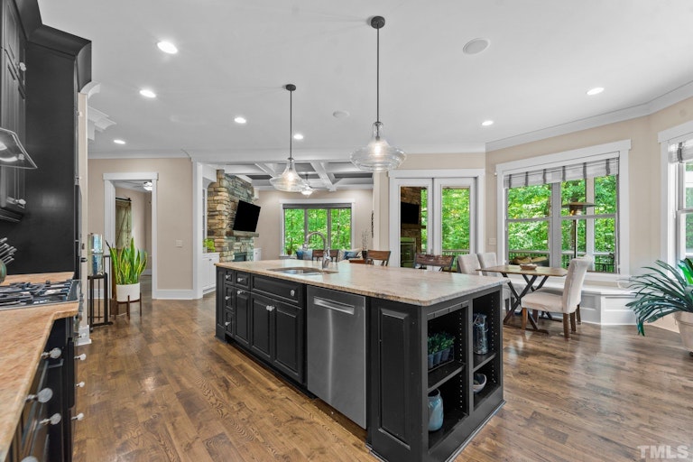 Photo 17 of 51 - 5036 Darcy Woods Ln, Fuquay Varina, NC 27526