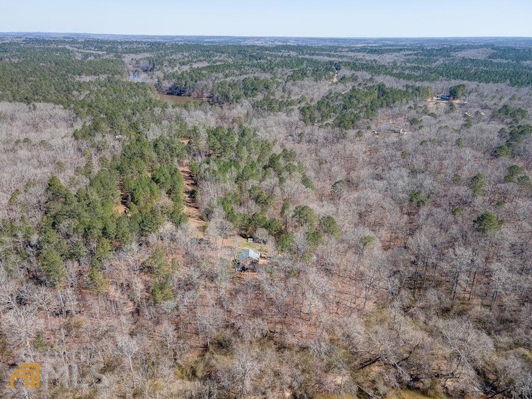 Photo 5 of 62 - 610 Island Shoals Rd, Covington, GA 30016