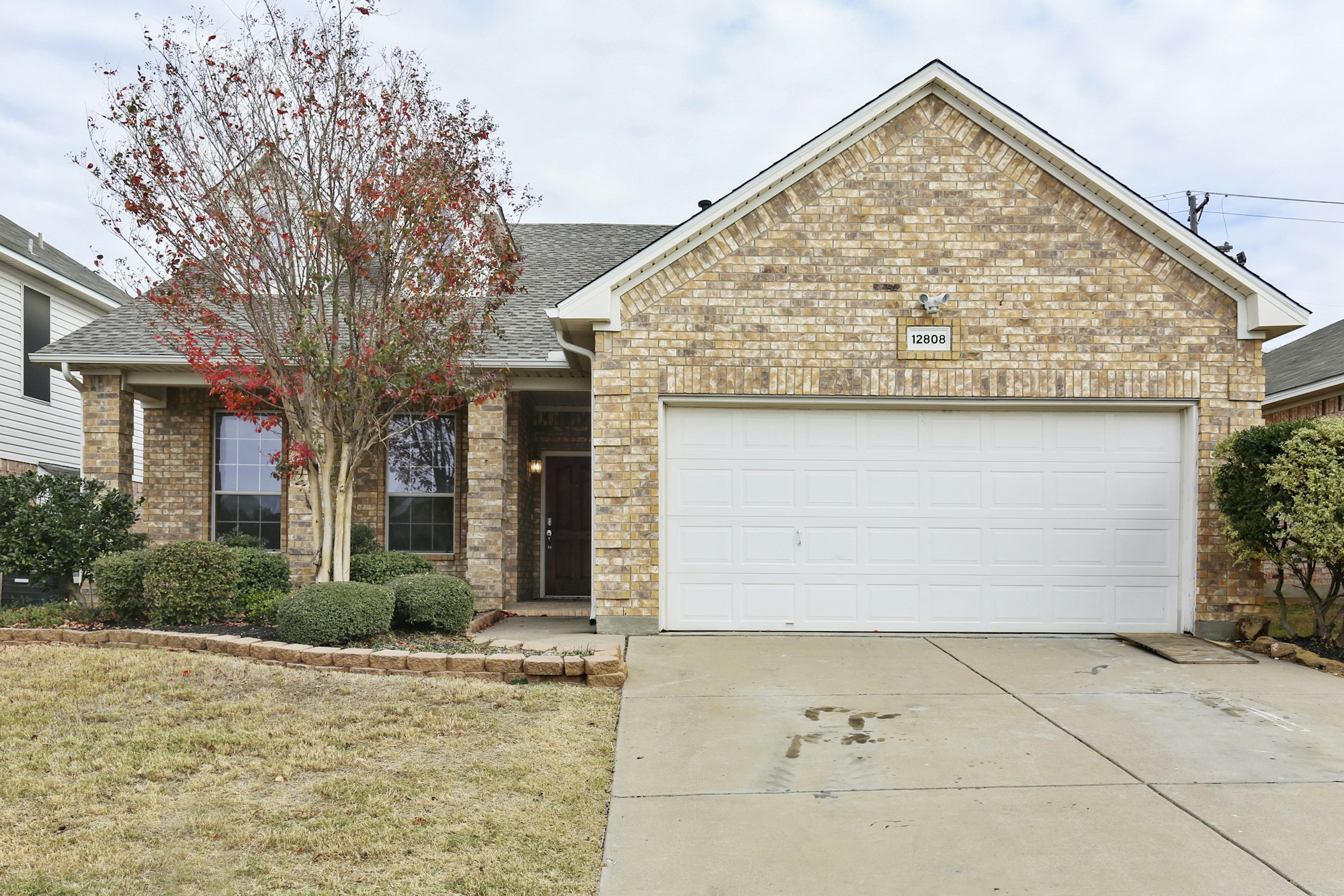 Photo 1 of 26 - 12808 Dorset Dr, Fort Worth, TX 76244