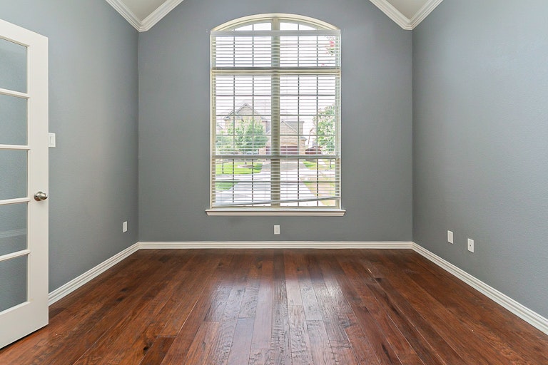 Photo 12 of 37 - 4712 Eddleman Dr, Fort Worth, TX 76244