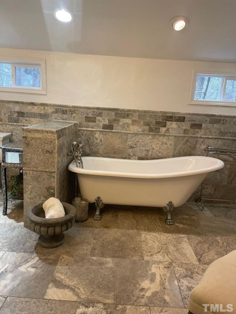 Photo 36 of 49 - 1204 Queensferry Rd, Cary, NC 27511