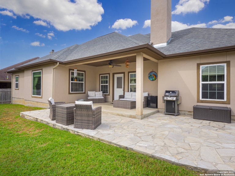 Photo 36 of 49 - 834 Lodge Creek Dr, New Braunfels, TX 78132
