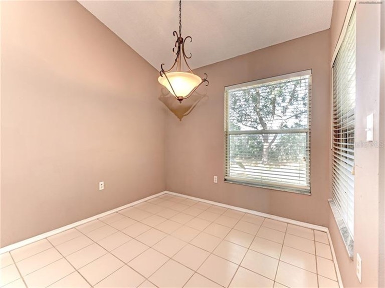 Photo 11 of 25 - 6030 66th Street Cir E, Palmetto, FL 34221