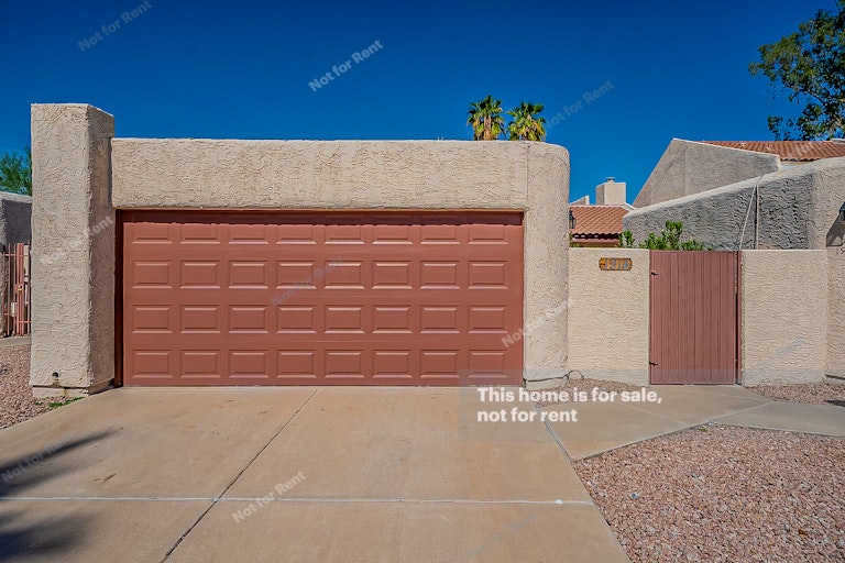 Photo 1 of 20 - 1914 S Shannon Dr, Tempe, AZ 85281