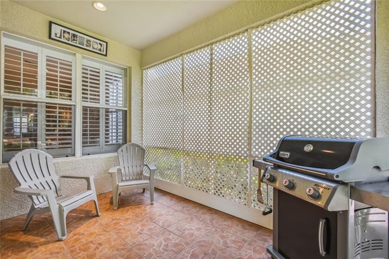 Photo 38 of 47 - 17914 Timber View St, Tampa, FL 33647