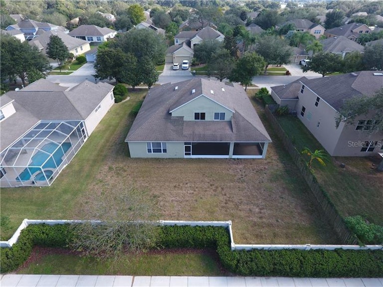 Photo 17 of 25 - 307 Carriage Oak Pl, Seffner, FL 33584