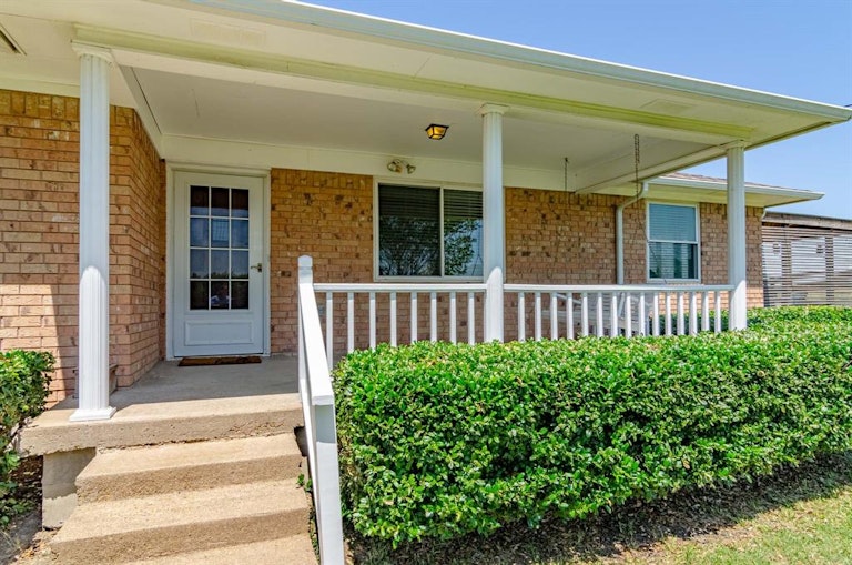Photo 6 of 37 - 17312 Fm 2755, Lavon, TX 75166