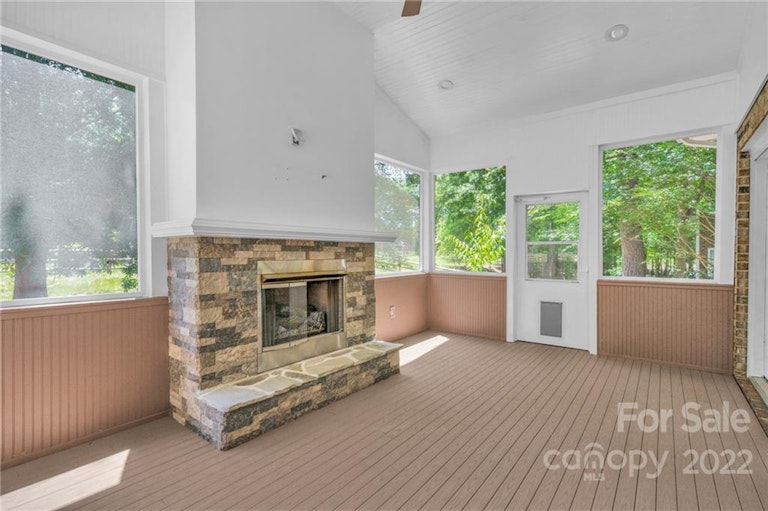 Photo 37 of 48 - 5418 Shoal Brook Ct, Charlotte, NC 28277