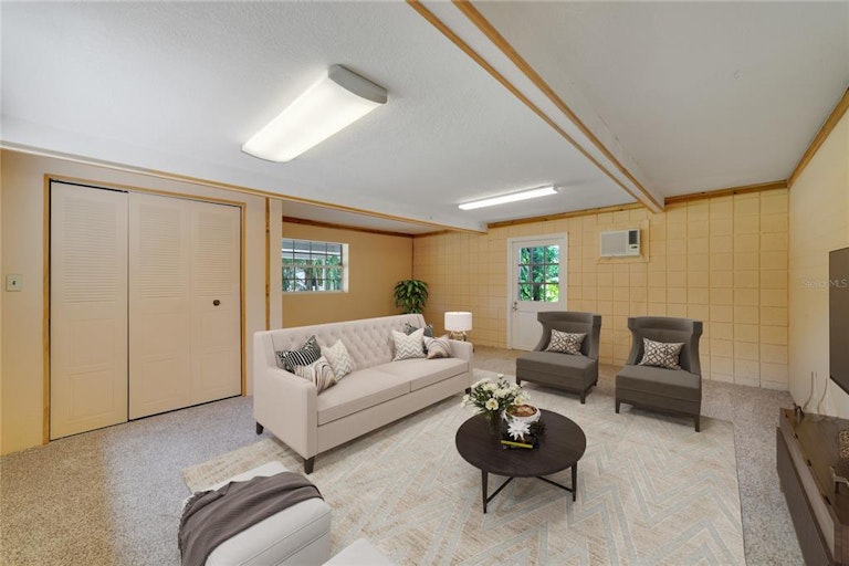 Photo 18 of 34 - 1200 Tanager Dr, Orlando, FL 32803