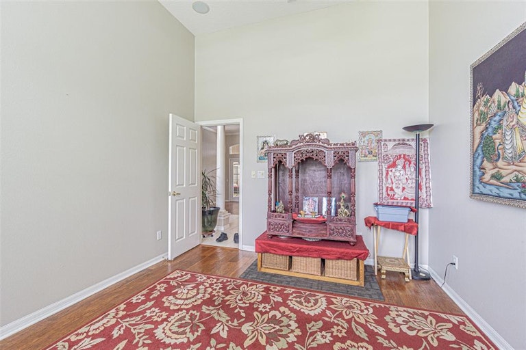 Photo 8 of 36 - 1462 Kensington Woods Dr, Lutz, FL 33549