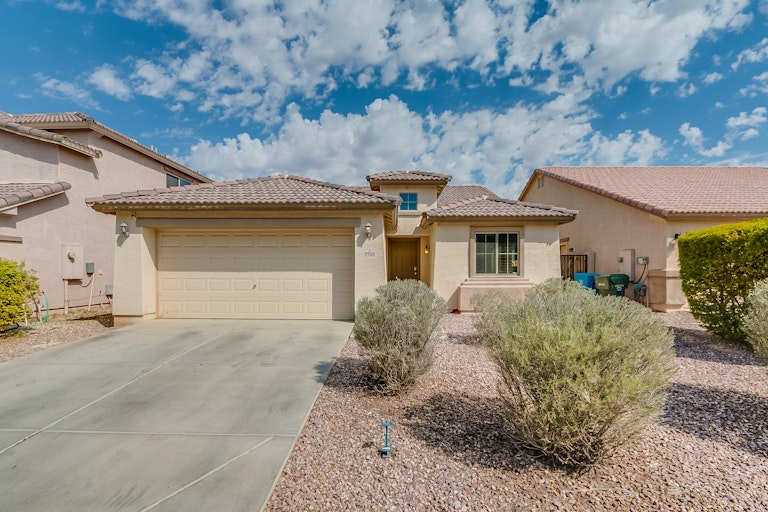 Photo 1 of 31 - 9920 W Hess St, Tolleson, AZ 85353