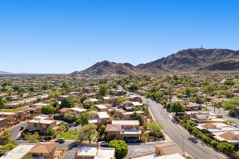 Photo 39 of 40 - 10430 N 10th Pl #2, Phoenix, AZ 85020