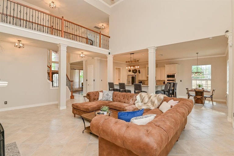 Photo 17 of 45 - 2606 Cottage Creek Ct, Pearland, TX 77584
