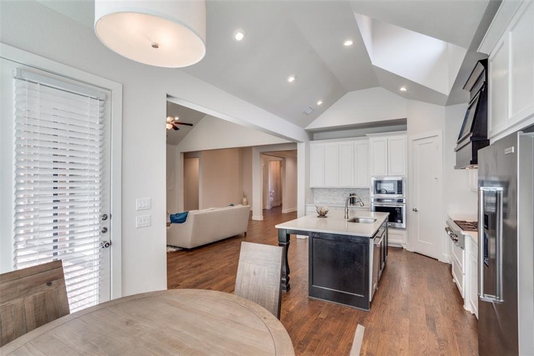 Photo 21 of 40 - 10556 Wintergreen Dr, Frisco, TX 75035