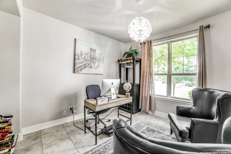 Photo 4 of 29 - 14211 Sam Houston Way, San Antonio, TX 78253