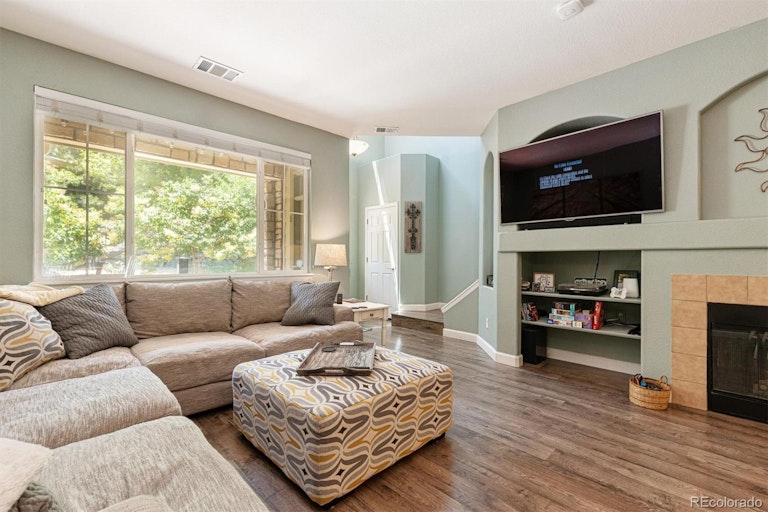 Photo 4 of 19 - 11287 Osage Cir Unit E, Northglenn, CO 80234