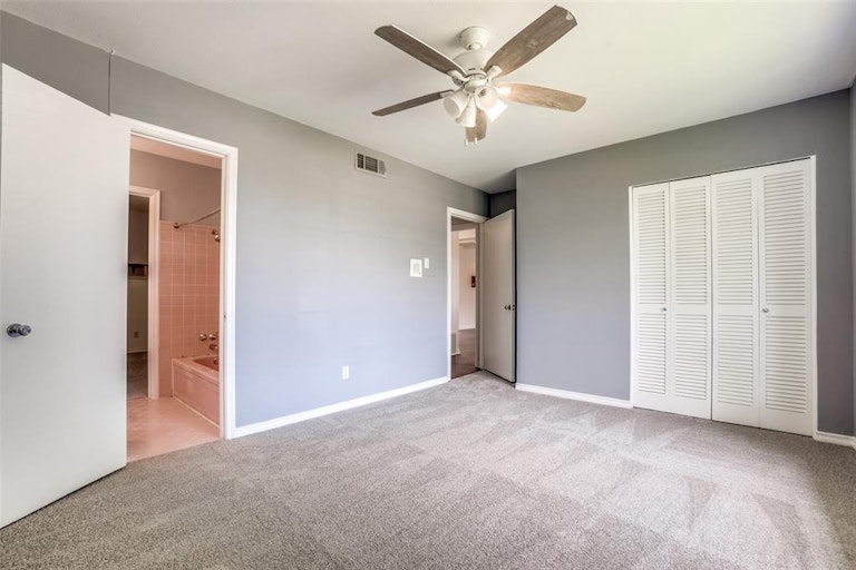 Photo 19 of 37 - 1759 Crowberry Dr, Dallas, TX 75228