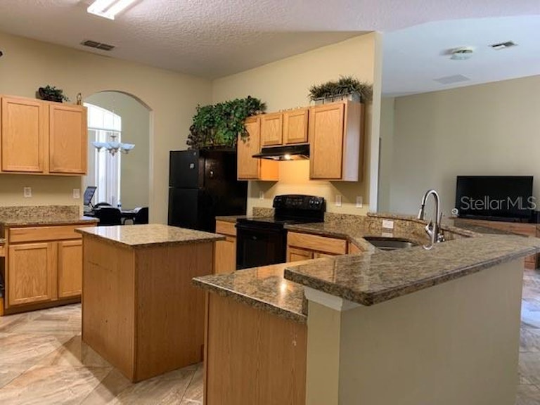 Photo 8 of 17 - 2526 Laurel Blossom Cir, Ocoee, FL 34761