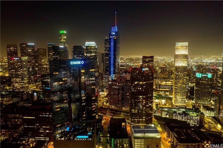 Photo 11 of 14 - 1100 Wilshire Blvd #2010, Los Angeles, CA 90017
