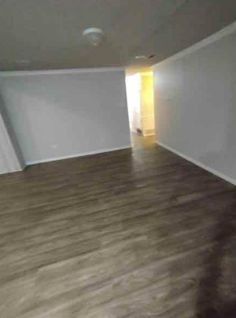 Photo 22 of 30 - 922 SE 5th St, Grand Prairie, TX 75051
