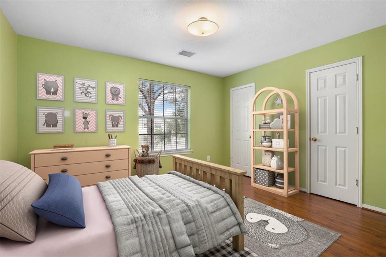 Photo 25 of 35 - 3603 Beacon Hill Dr, Pearland, TX 77584