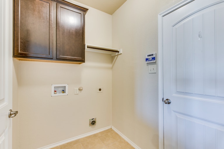 Photo 12 of 23 - 1818 Burl Ln, Anna, TX 75409