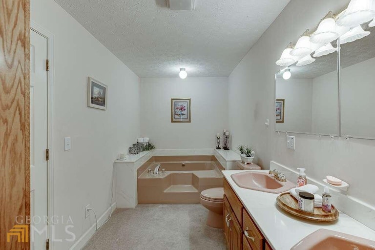 Photo 21 of 36 - 6483 Wildwood Trl, Flowery Branch, GA 30542