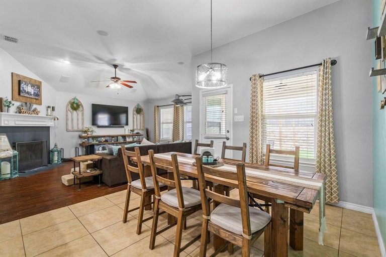 Photo 11 of 34 - 2012 Colorado Bend Dr, Forney, TX 75126