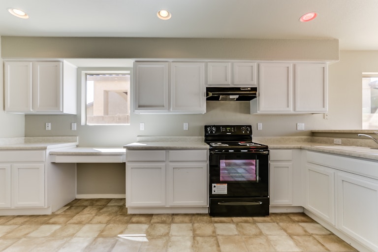 Photo 10 of 31 - 7010 W Aire Libre Ave, Peoria, AZ 85382