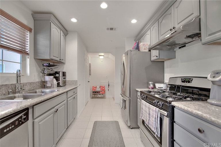 Photo 56 of 57 - 3711 Baldwin St #708, Los Angeles, CA 90031